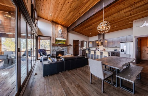 Eureka House | Treehouse at the Wilderness Club