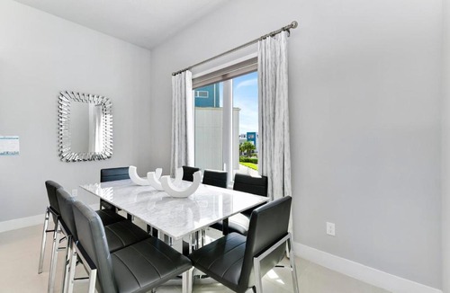 Reunion Apartment | Trendy Condo With Pool Table Near Disney With Resort & Waterpark Access - B2-208