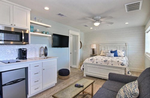 Old Town House | Trout Street Condo 3