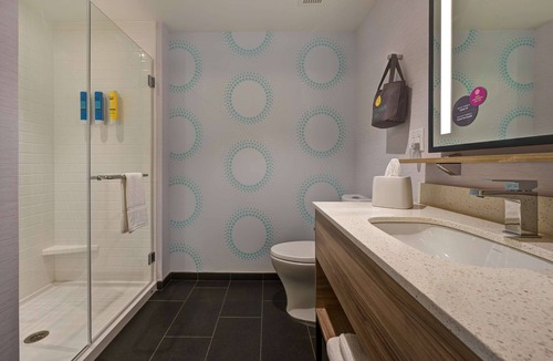Mount Mourne Hotel | Tru by Hilton Mooresville