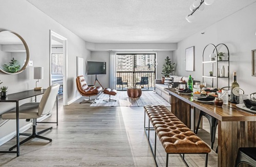 Crystal City Apartment | Two bedroom in United States of America, Arlington