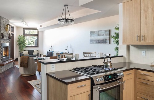 Jackson Villa | Two Bedroom, Luxury Condominium in Downtown Jackson