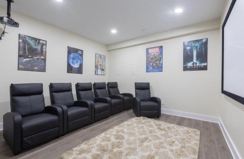 Helen House | Two Cabins, Walk to Helen, Air Hockey, Theater