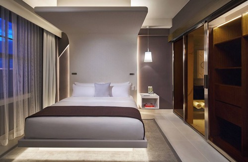 Downtown Washington D.C. Hotel | Two Monument View King Spa Suite | Hotel Washington | Near Iconic Landmarks