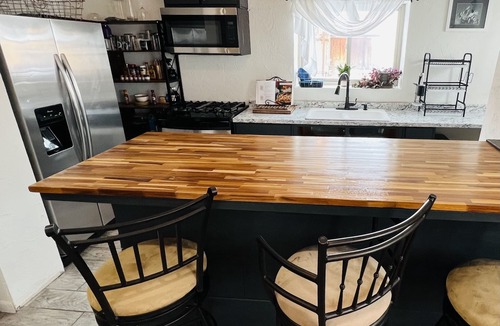 Gardiner House | Two story condo! Pet Friendly! Huge Deck!