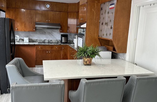 West Codman Hill - West Lower Mills House | Two story Cozy of Boston Home.
