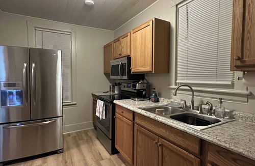 Tyrone House | Tyrone Haven Entire 2 Bedroom House near Delgrosso Park