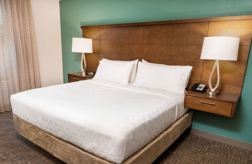 Coeur d'Alene House | Ultimate 2BR Suite for Pleasure! Free Parking!