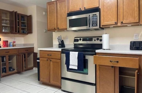 Wetmore House | Ultimate 6BR Game Retreat in Phlox Meadow with Pool & Air Hockey