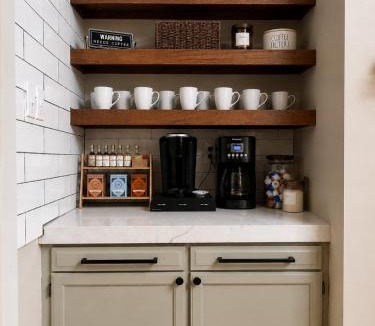 South Tulsa House | Ultimate Family Retreat-Sleeps 9