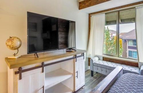 North Park City Apartment | Ultimate Park City Studio with Pool and Hot Tub!