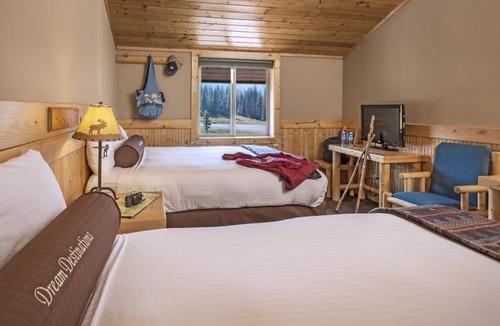 Moran Cabin | Unbelievable Find! 2 Accommodations ,Just Minutes away from Exciting Attraction!