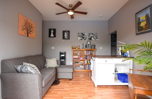 Oliver Bed & Breakfast | Uncorked Bed & Breakfast