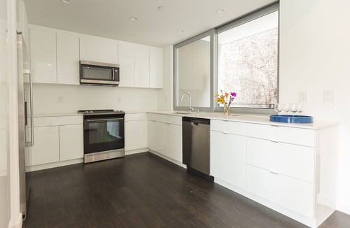 Over-the-Rhine Apartment | Unique, contemporary 1,600ft2 2BR/2.5BA apt - OTR