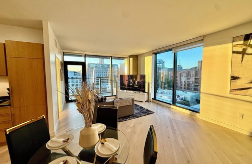 Hollywood Apartment | Unique & Spacious Hollywood Walk of Fame Penthouse