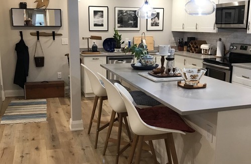 Myers Park Condo | Updated condo in walkable Myers Park