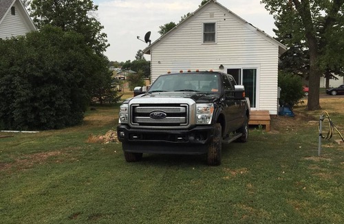 Mott House | Updated Mott ND Hunter/Guest House