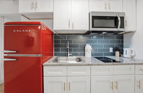 St. Johns Apartment | Updated studio with sleek modern finishes