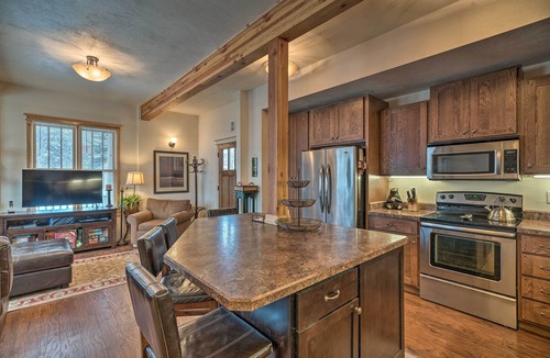 Red Lodge House | Updated Townhome w/Hot Tub - Walk to Downtown!