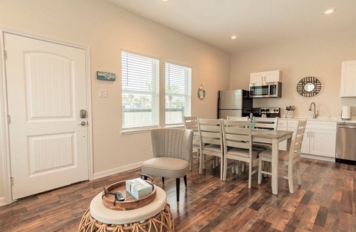 Galveston Condo | Upscale contemporary space with great views and great location!