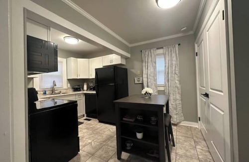 Lexington House | Uptown Cottage