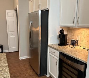 The Galleria Apartment | Uptown Galleria Area 2 bedrooms luxury 2 bathrooms