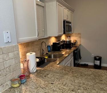The Galleria Apartment | Uptown Galleria Area 2 bedrooms luxury 2 bathrooms