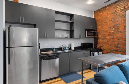Italian Village Apartment | Urban Condo in the Heart of Historic Short North District on High Street