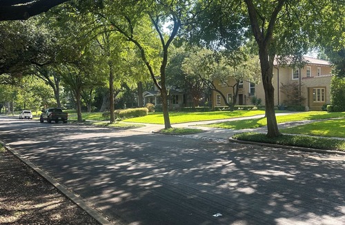 Junius Heights Apartment | Urban Escape Stylish 2 BR Apt