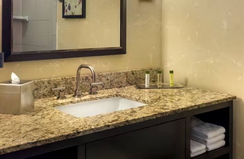 Little Tokyo Hotel | Urban Getaway Near Little Tokyo Shops, Dining & Cultural Landmarks in DTLA