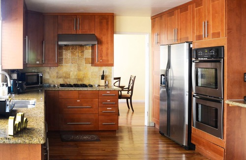 West Hills House | VALLEY GEM 5 bedroom , 3 bath, sleeps 11