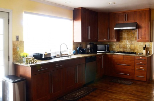 West Hills House | VALLEY GEM 5 bedroom , 3 bath, sleeps 11