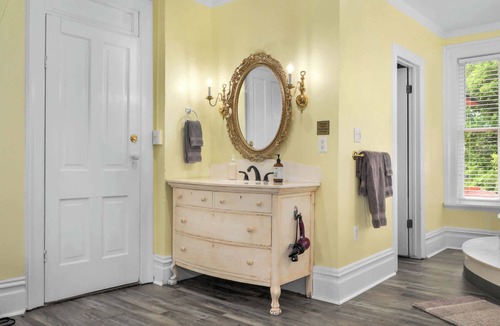 Huntsville Bed & Breakfast | Valley House B and B Huntsville Valley Suite