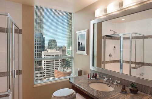 Coal Harbour Hotel | Vancouver Marriott Pinnacle Downtown