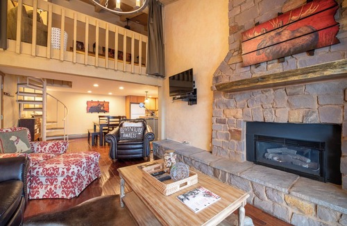 Steamboat Springs Condo | VAULTED CEILINGS, GIANT VIEWS-WALK/BUS TO GONDOLA SQUARE! 2 BR/2 BA POOL HOT TUB