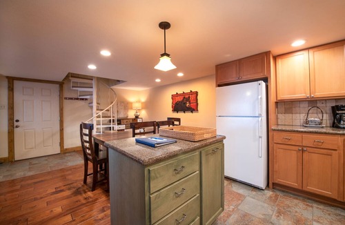 Steamboat Springs Condo | VAULTED CEILINGS, GIANT VIEWS-WALK/BUS TO GONDOLA SQUARE! 2 BR/2 BA POOL HOT TUB