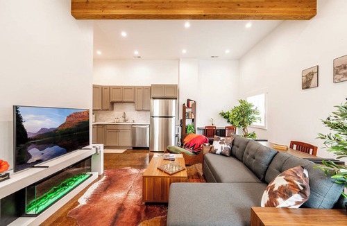 Sheridan Apartment | Vaulted Den | Chic Central 1BR + Fireplace