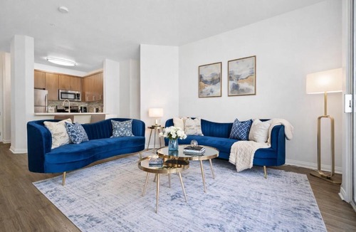 Del Rey Apartment | Venice Marina Pool and Spa Luxury Condo