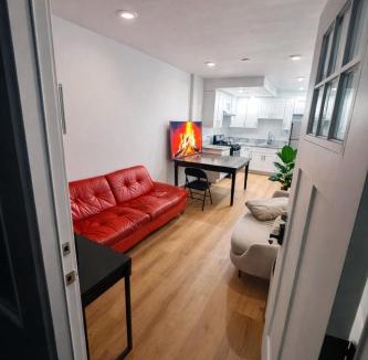 Los Angeles Hostel | Vernon Stay Near BMO Stadium
