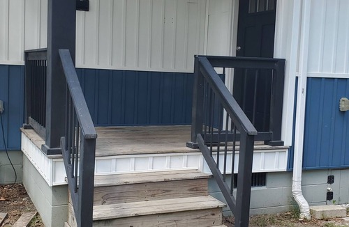 Deep Run Apartment | Very unique and cozy 1-bedroom apartment in the rear of home, located in Ayden .