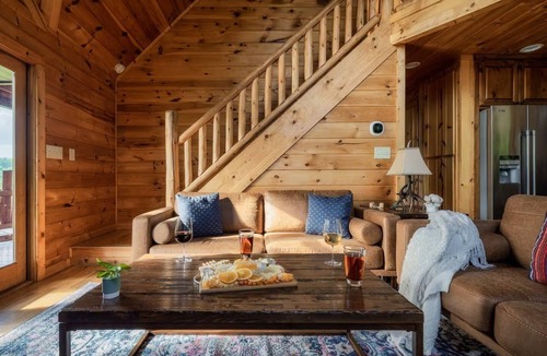 Blue Ridge Ski Chalet | Views - Game Room - Hot Tub - EV Charger - Convenient Location Downtown/Aska