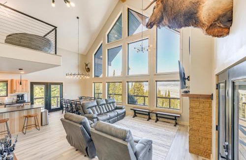 Dubois House | Views, Trails, Hot Tub and More Luxe Wyoming Oasis
