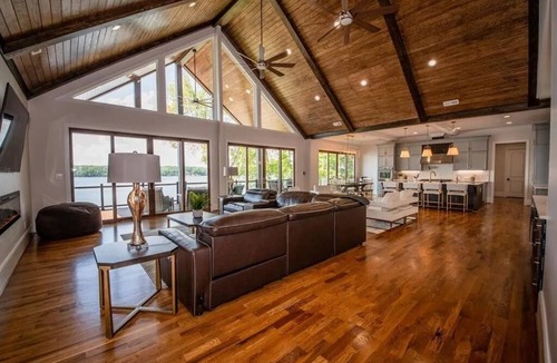 Wise House | 🌅Viewtopia🌞Luxury with Unparalleled View, Game Room and Hot Tub🔥