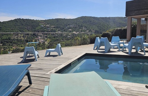 Tarcu Villa | VILLA COLOMBA - FRONT OF THE SEA- 4 *