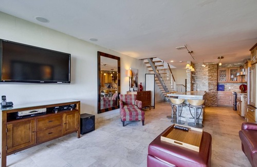 Mission Beach Condo | Villa on the Bay | 2BR Bayfront in Mission Beach