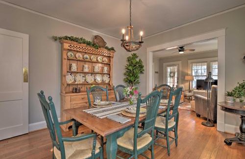 Greensboro House | Vintage Chic Cottage Less Than 1 Mile to UNC Greensboro!