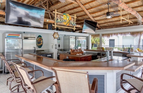 Bonita Shores Condo | VOTED BEST BONITA VALUE, VRBO PREMIER HOST , FAMILY FRIENDLY