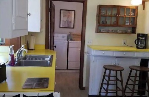 Bismarck House | Voted the Top short-term rental in BISMARCK!