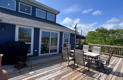 Freeport Cabin | Wahoo Cabin /2BR 1BR /Sleeps 6