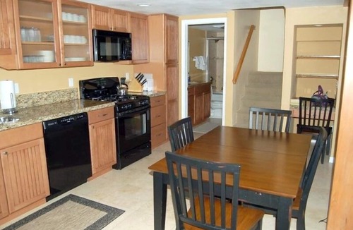Ketchum Condo | Walk 2 Baldy/River, Pool,Hot Tub, Bikes, Private Ski Locker at Mtn, Grt reviews